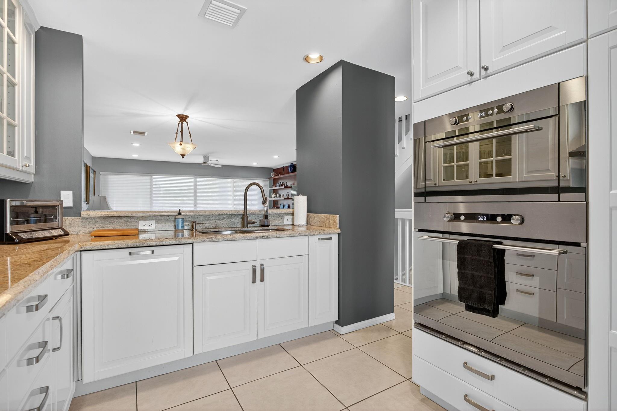 Ocean Breeze CLub - Residential