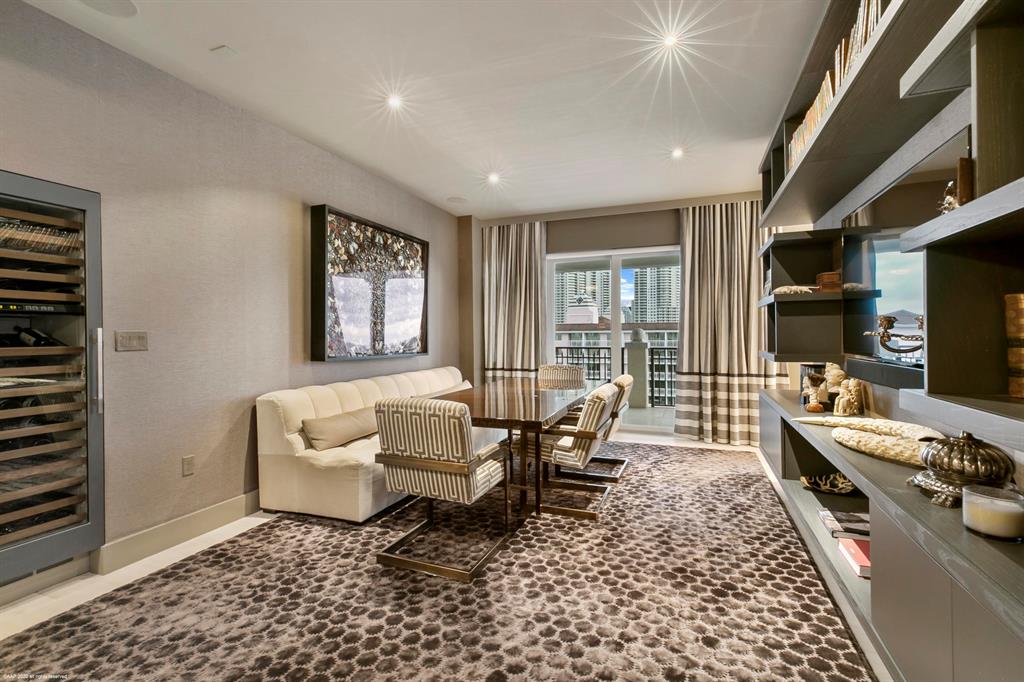 DOLCE VITA CONDO - Residential