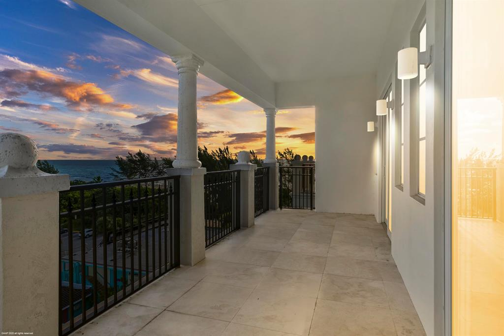 DOLCE VITA CONDO - Residential