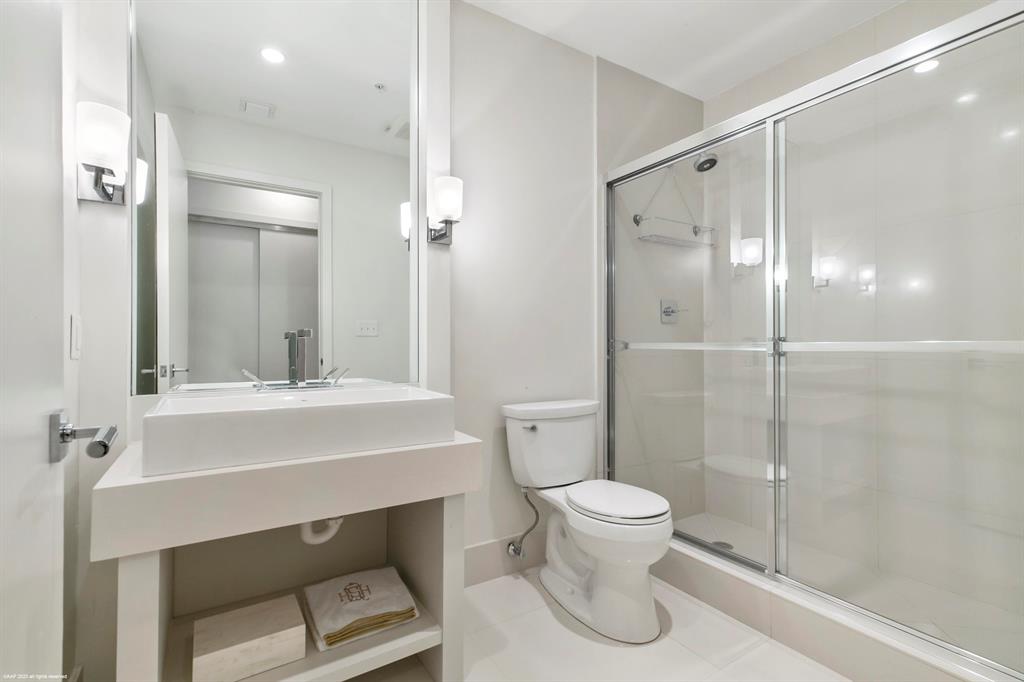 DOLCE VITA CONDO - Residential