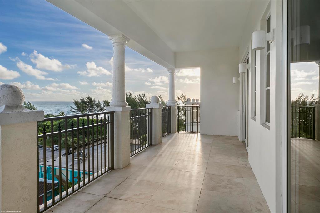 DOLCE VITA CONDO - Residential