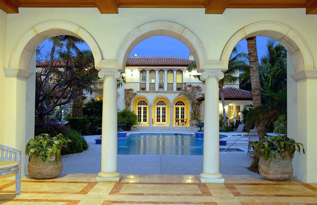 DOLCE VITA CONDO - Residential