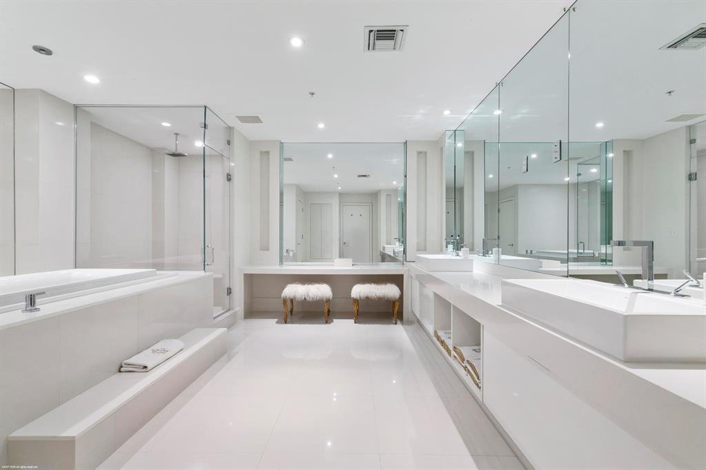 DOLCE VITA CONDO - Residential