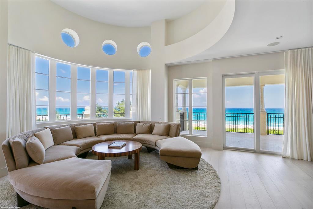 DOLCE VITA CONDO - Residential