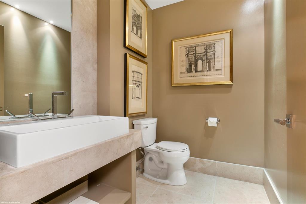 DOLCE VITA CONDO - Residential