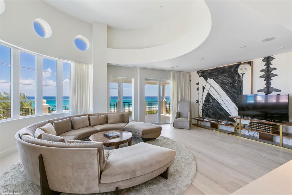 DOLCE VITA CONDO - Residential