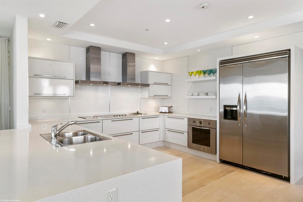 DOLCE VITA CONDO - Residential