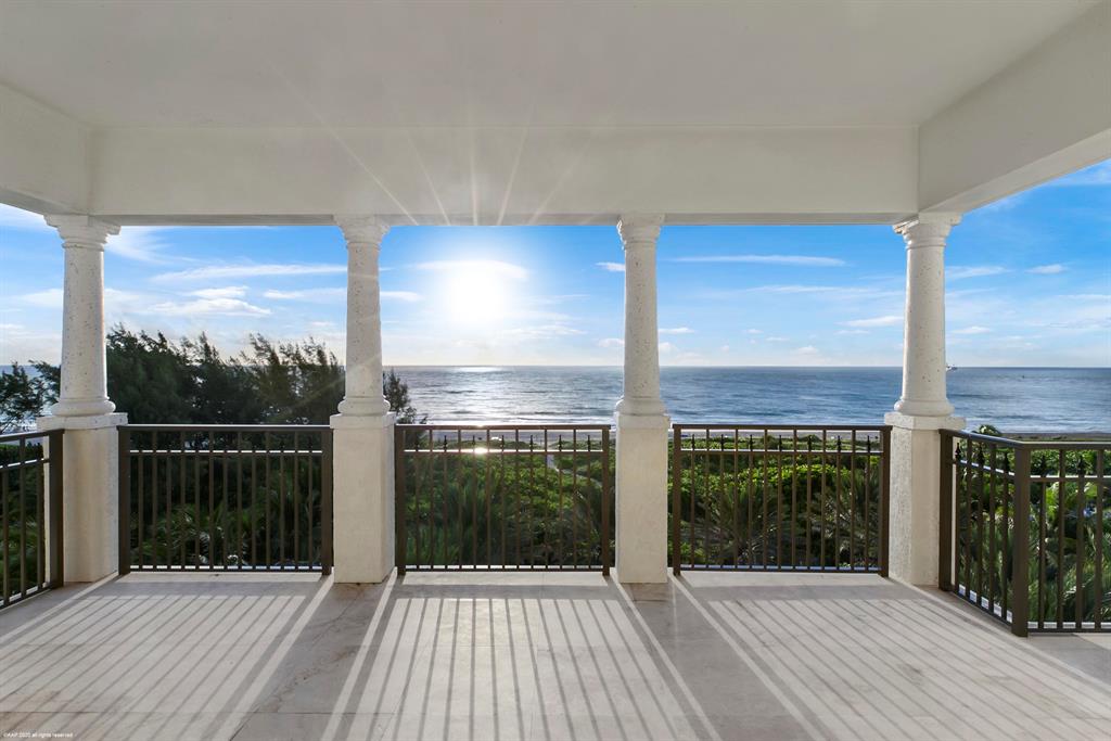 DOLCE VITA CONDO - Residential
