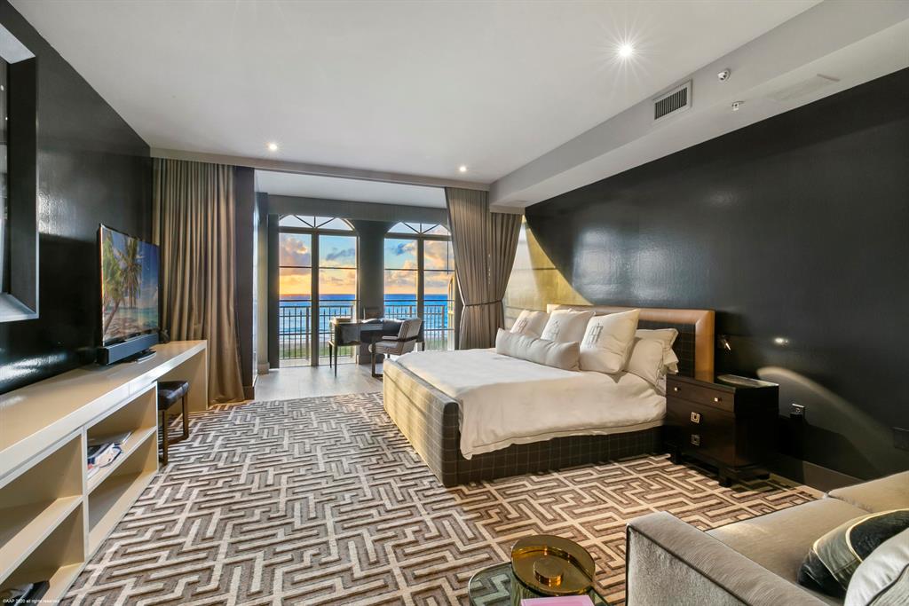 DOLCE VITA CONDO - Residential