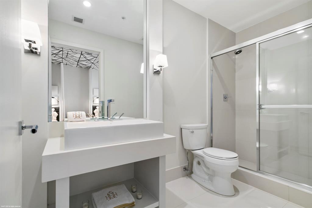 DOLCE VITA CONDO - Residential