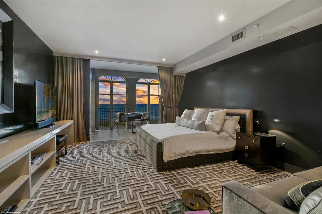 DOLCE VITA CONDO - Residential