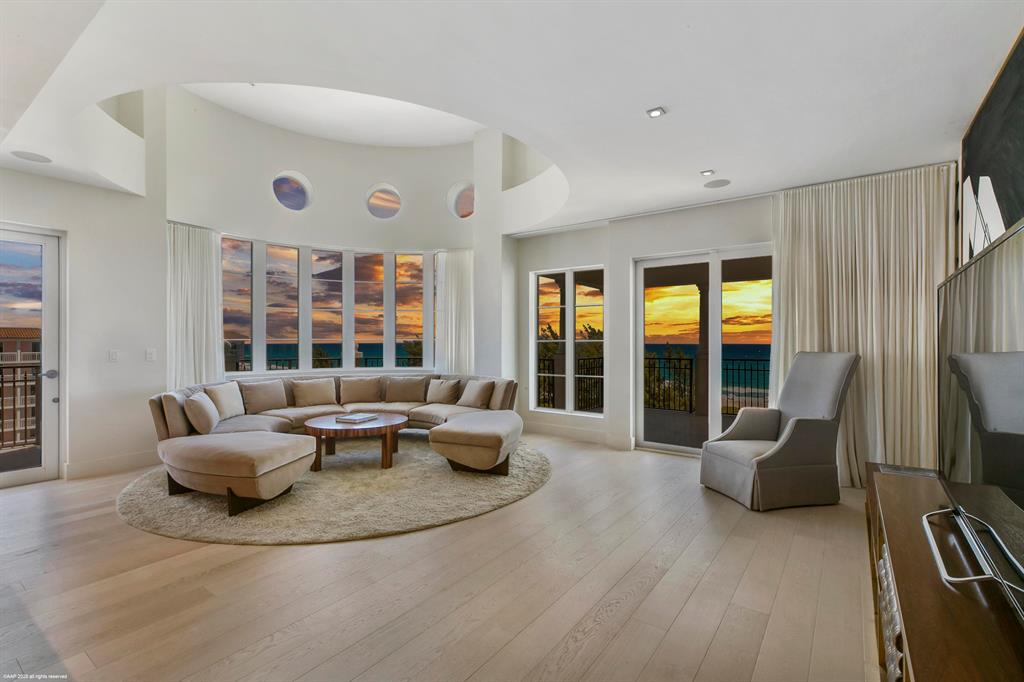 DOLCE VITA CONDO - Residential