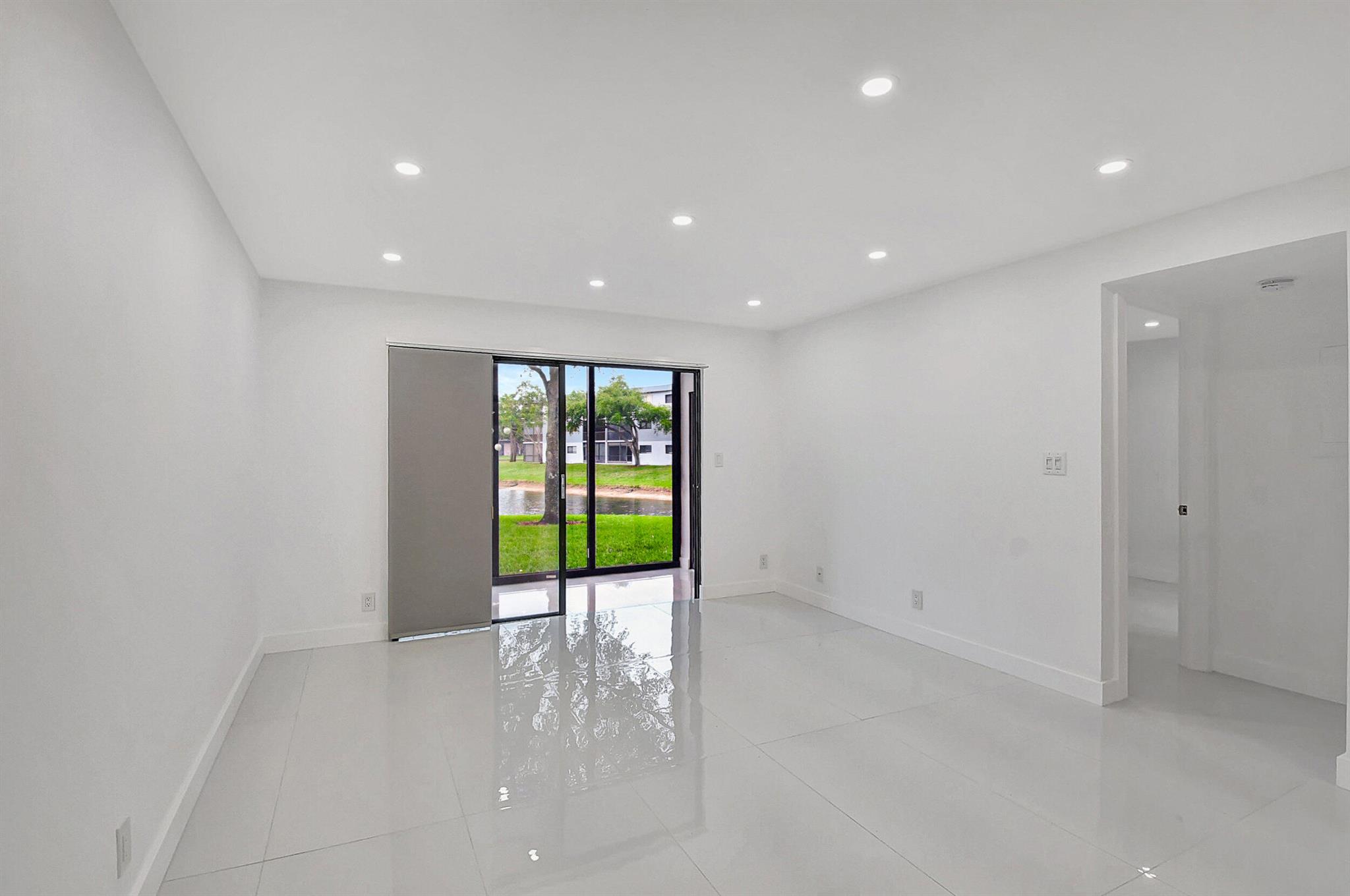 lakes of delray - Residential Lease