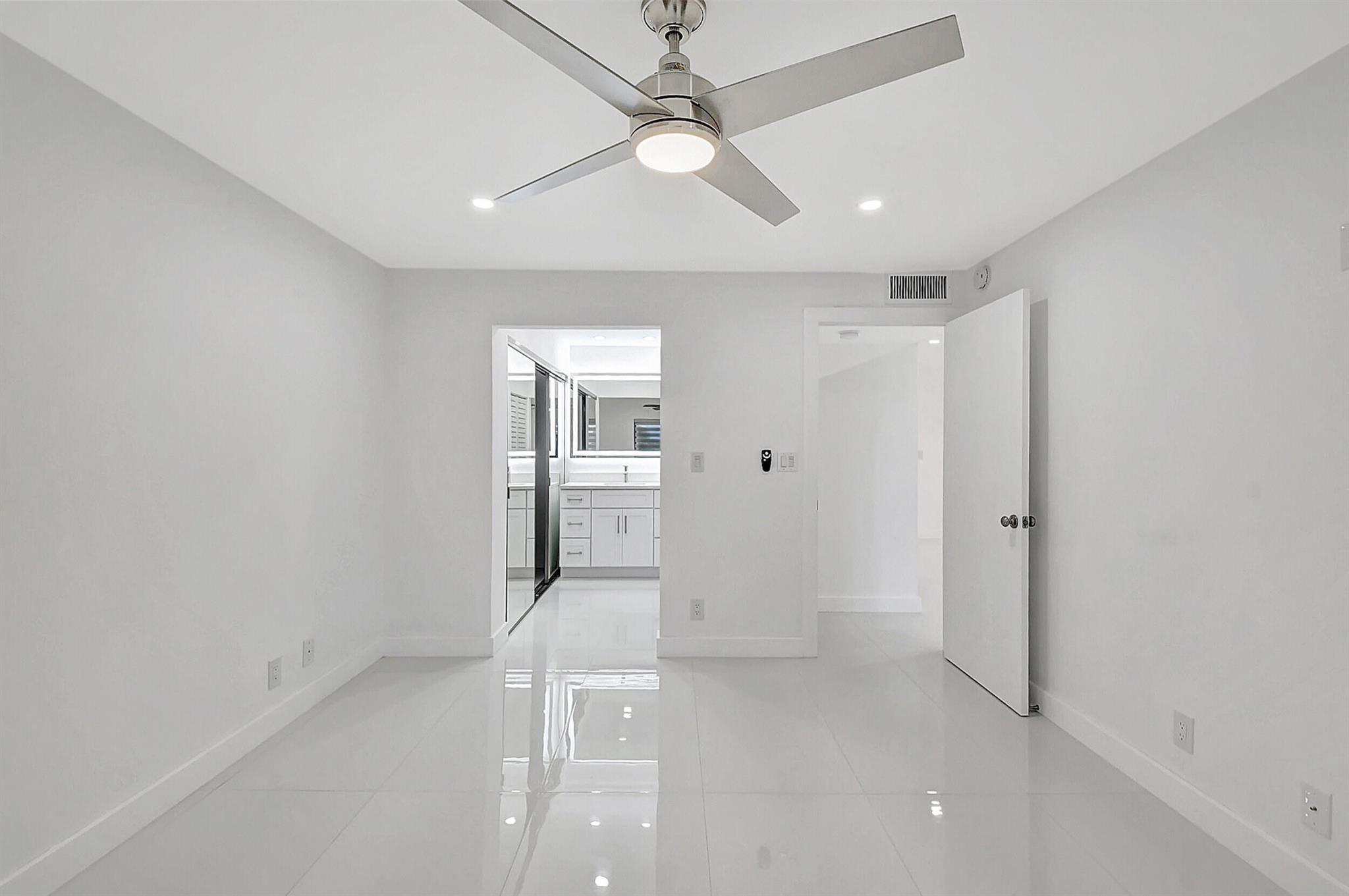 lakes of delray - Residential Lease