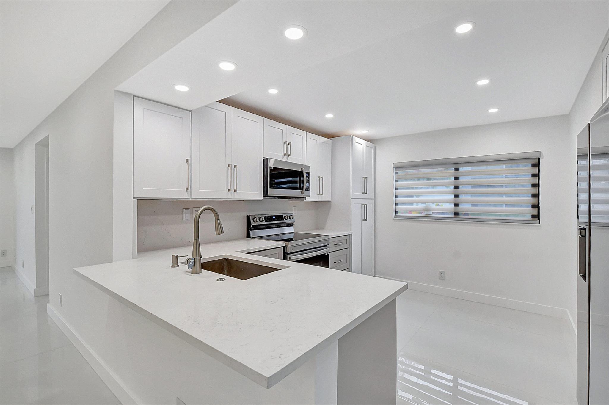 lakes of delray - Residential Lease