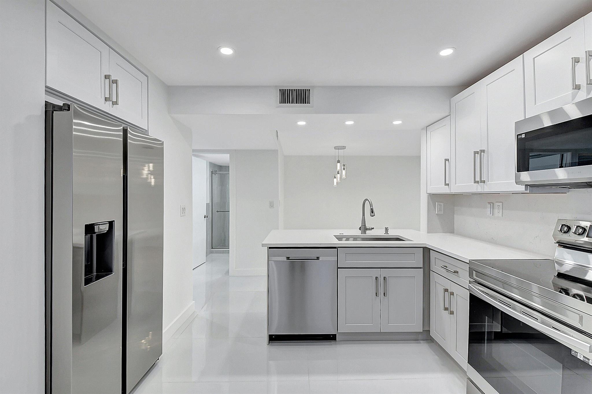 lakes of delray - Residential Lease