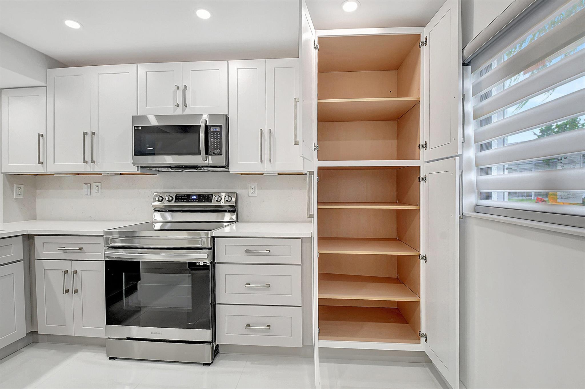 lakes of delray - Residential Lease