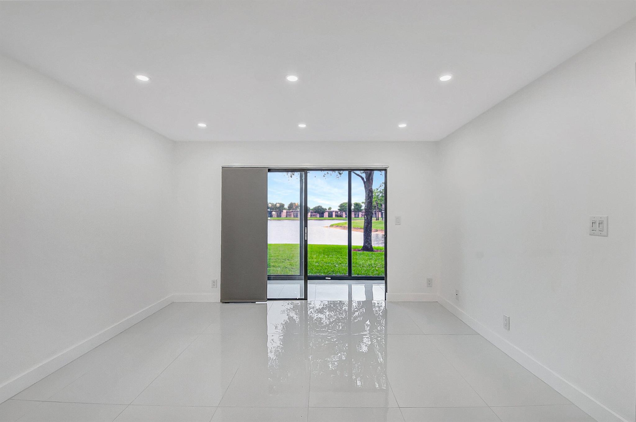 lakes of delray - Residential Lease