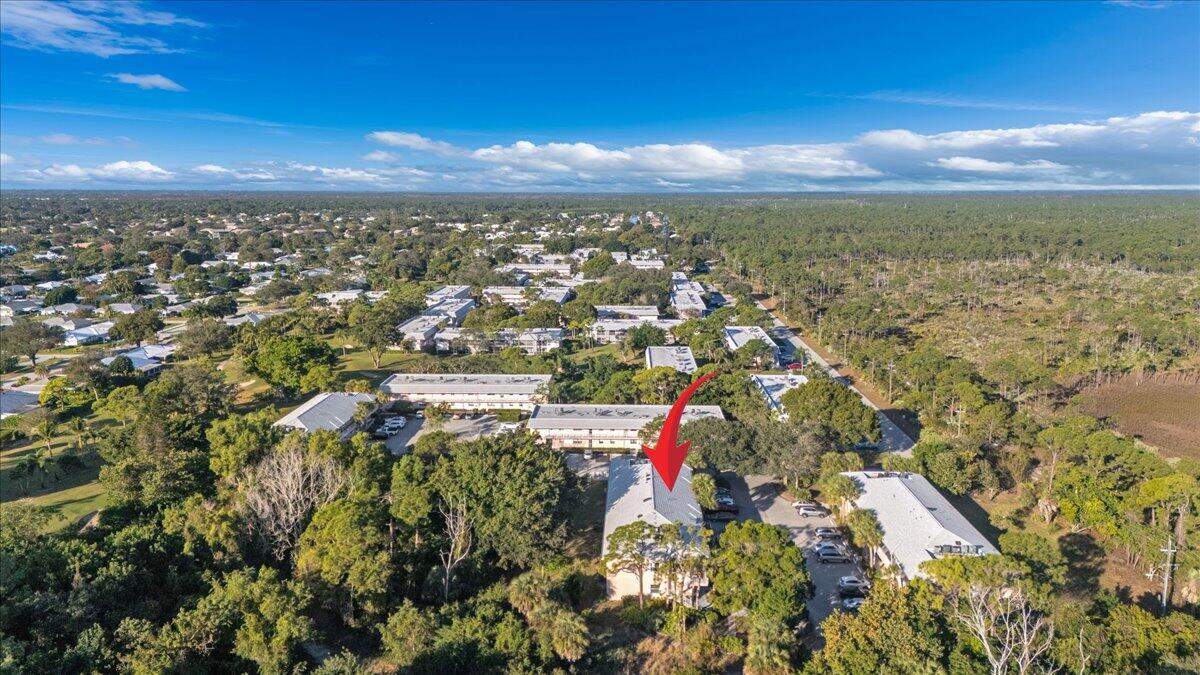 THE LITTLE CLUB CONDO - Residential