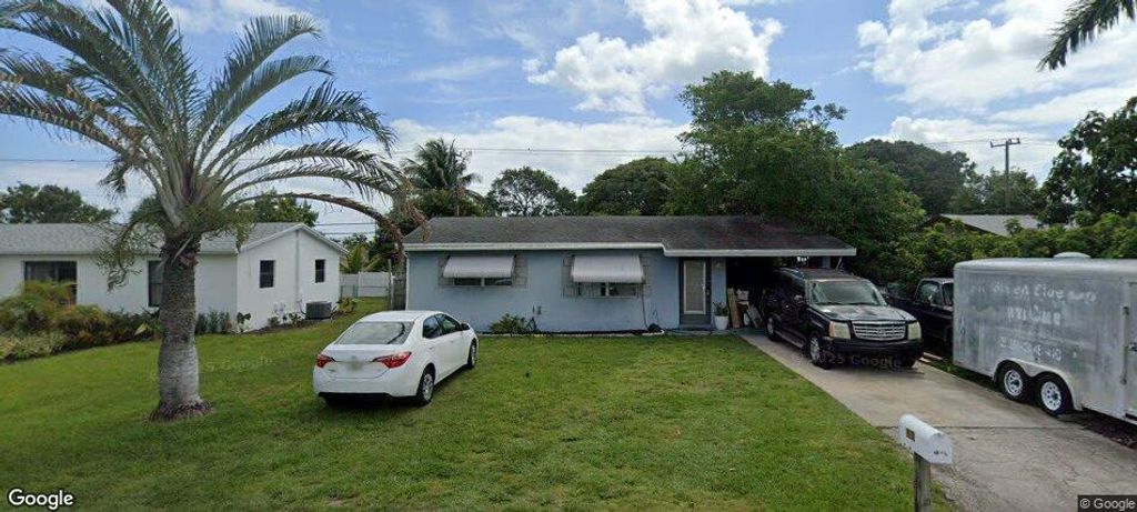 Photo of 510 NW 8th Street, Boynton Beach, FL 33426 (MLS # R11161319)