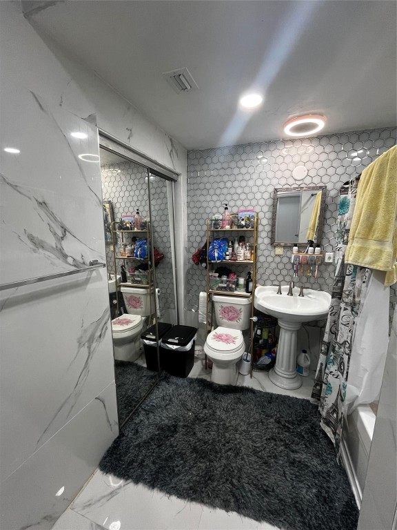 Pritt Manor - Residential