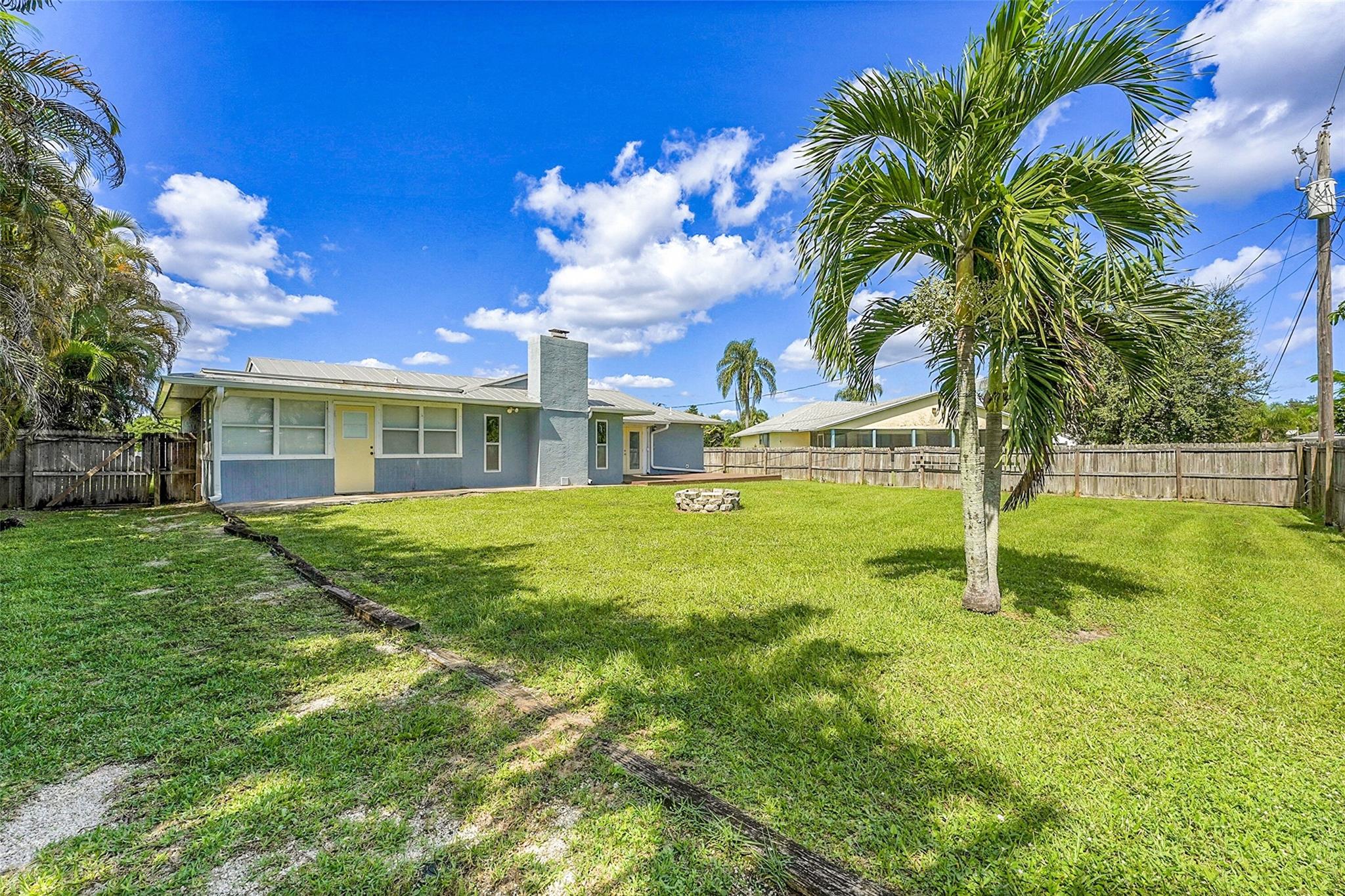 PORT ST LUCIE SECTION 27 - Residential