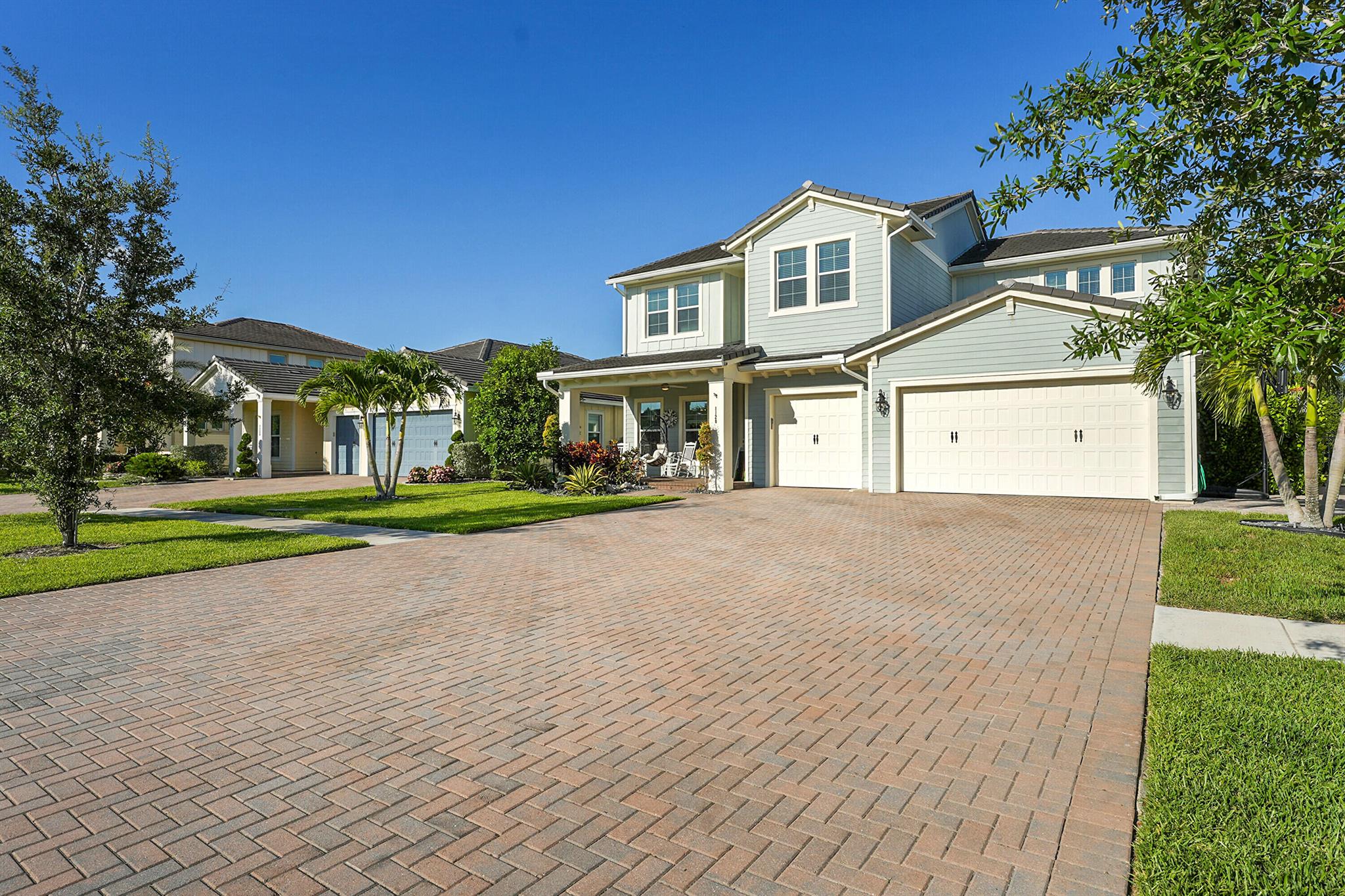 1120 Wandering Willow Way, Loxahatchee, FL, 33470/$935,000 3 1120 Wandering Willow Way