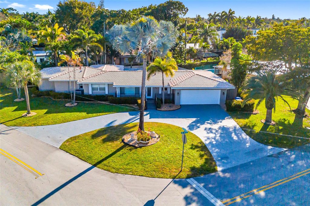 Photo of 1760 NE 40th Court, Fort Lauderdale, FL 33334 (MLS # F10551167)