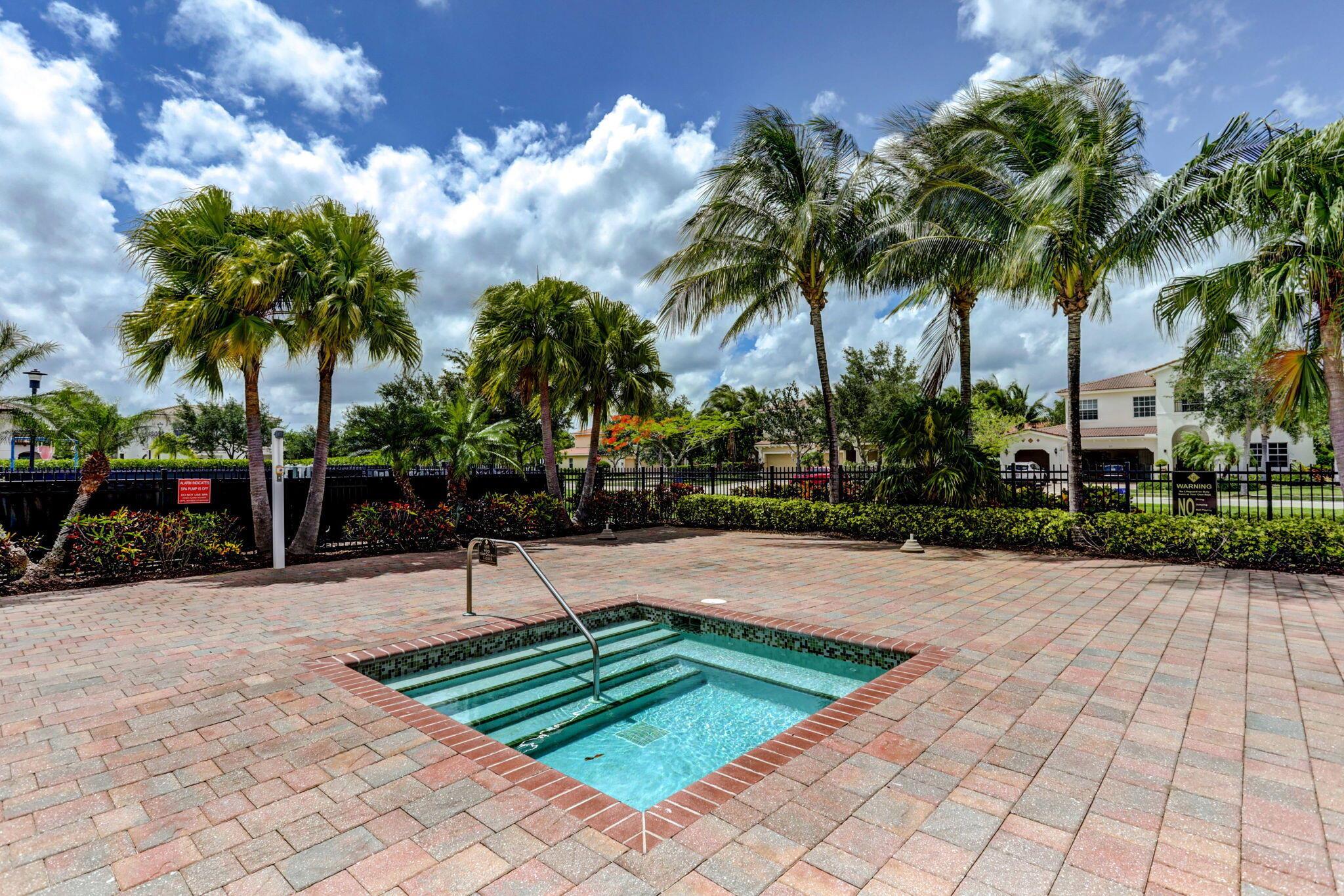 Rialto - Loxahatchee Rese - Residential