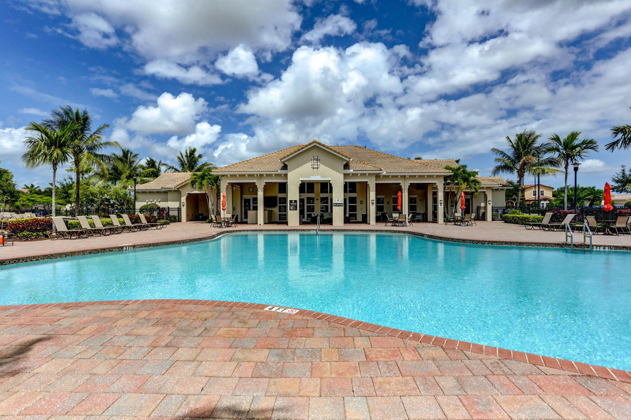 Rialto - Loxahatchee Rese - Residential