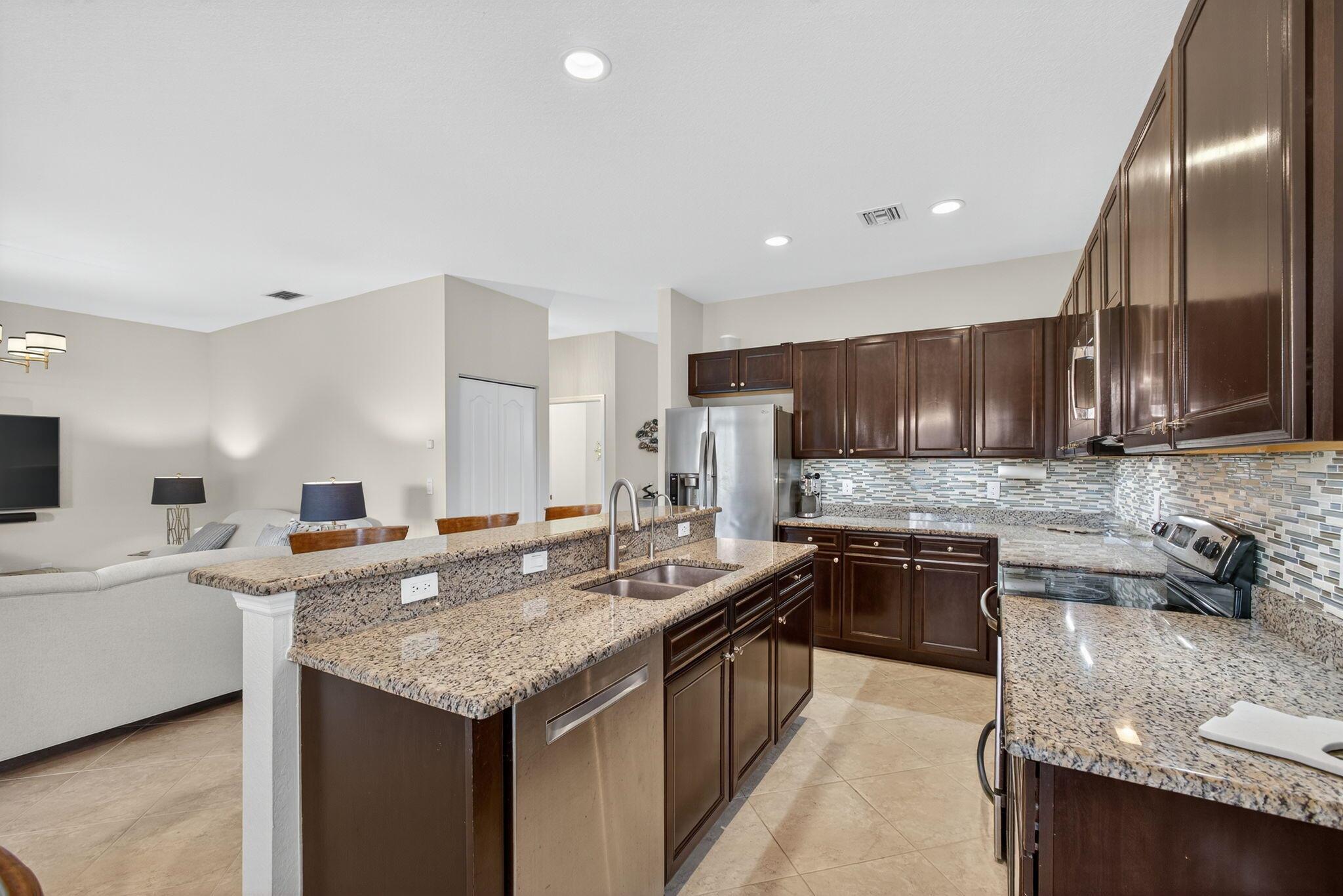 Rialto - Loxahatchee Rese - Residential