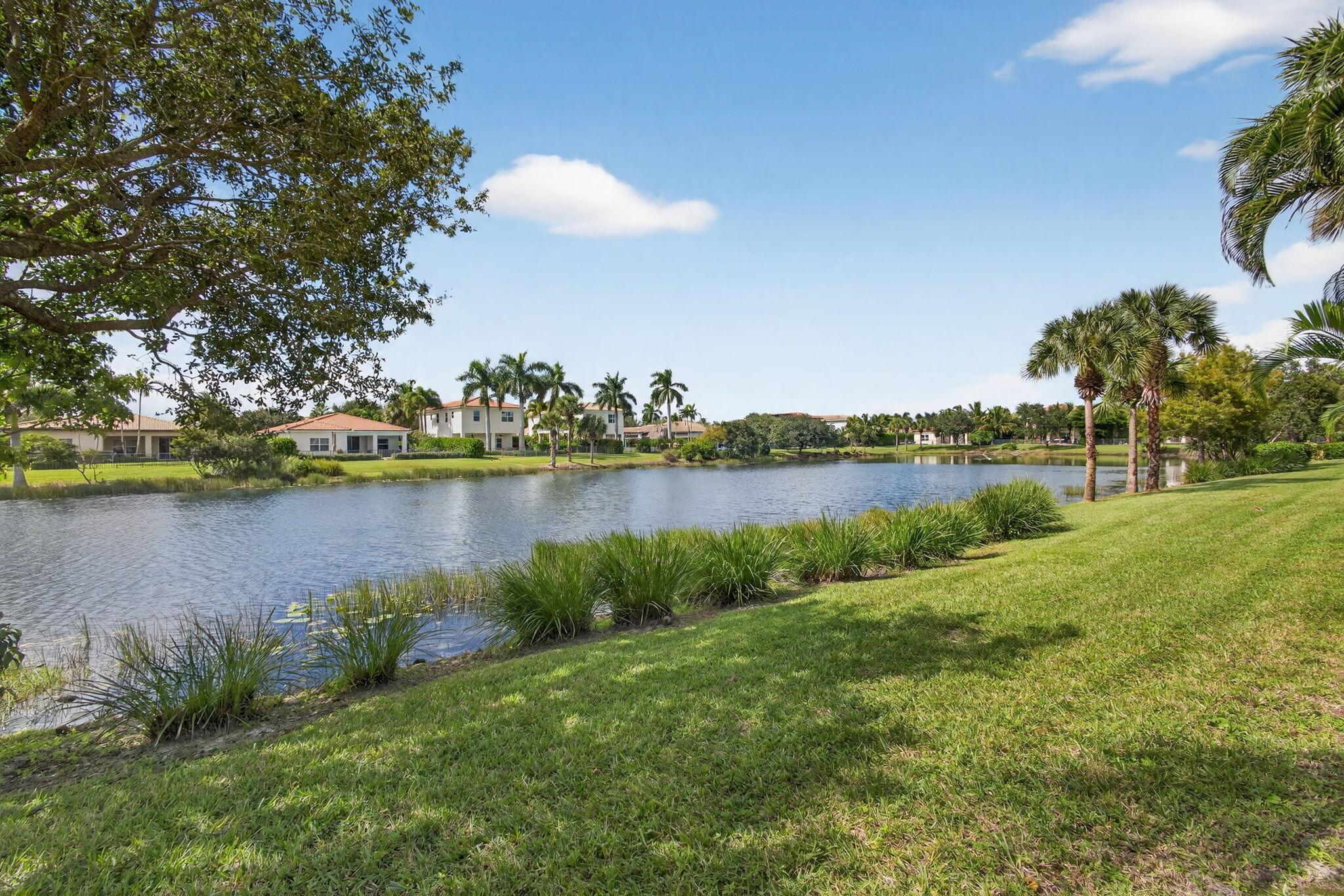 Rialto - Loxahatchee Rese - Residential