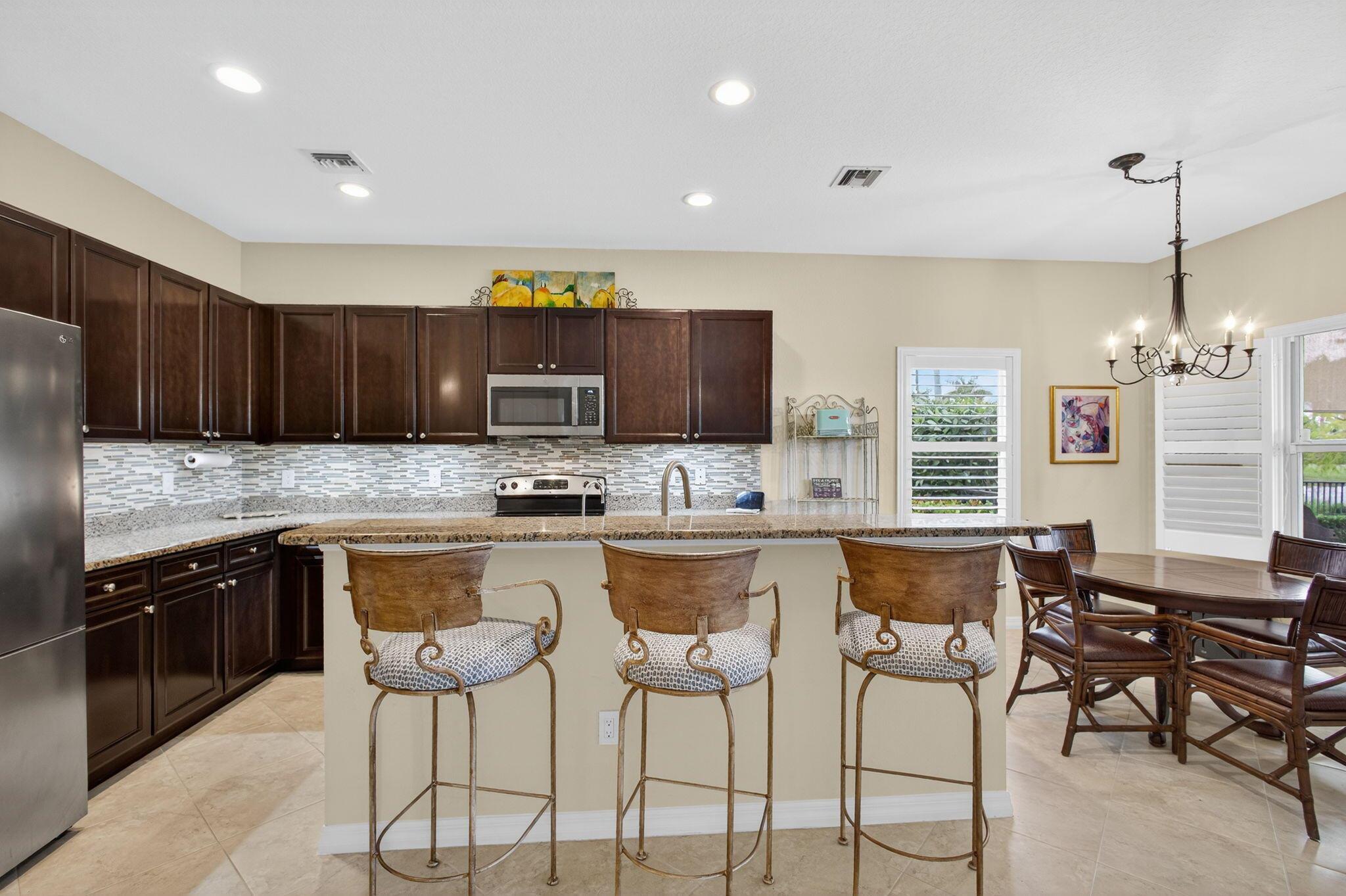 Rialto - Loxahatchee Rese - Residential