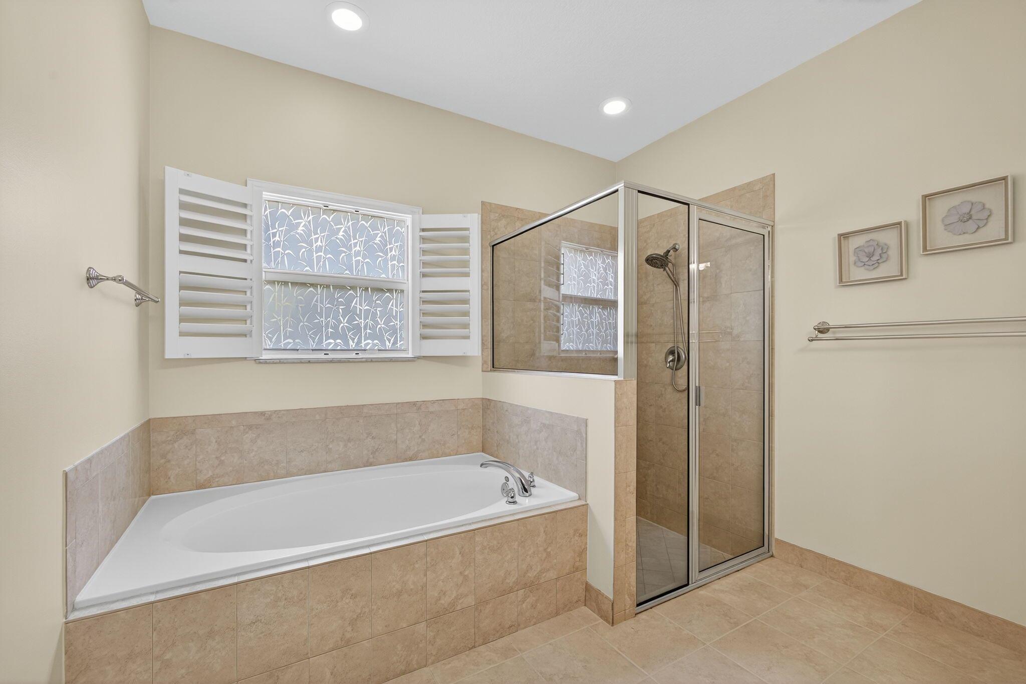 Rialto - Loxahatchee Rese - Residential