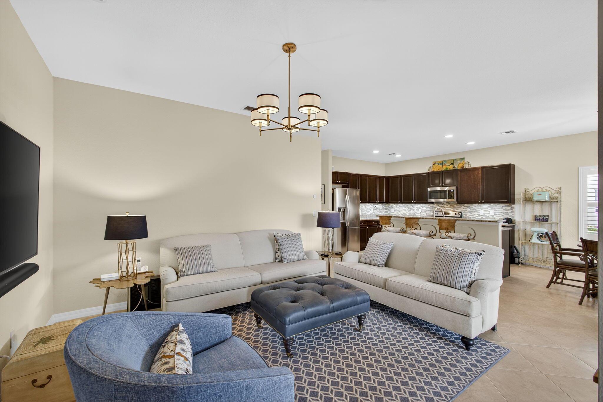 Rialto - Loxahatchee Rese - Residential