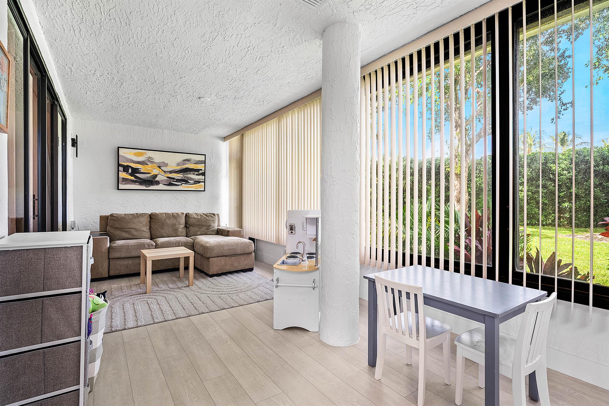 MERIDIANA AT BOCA POINTE - Residential