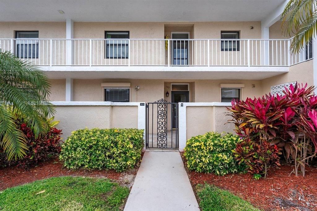 Photo of 300 N Highway A1a #103j, Jupiter, FL 33477 (MLS # R10702375)