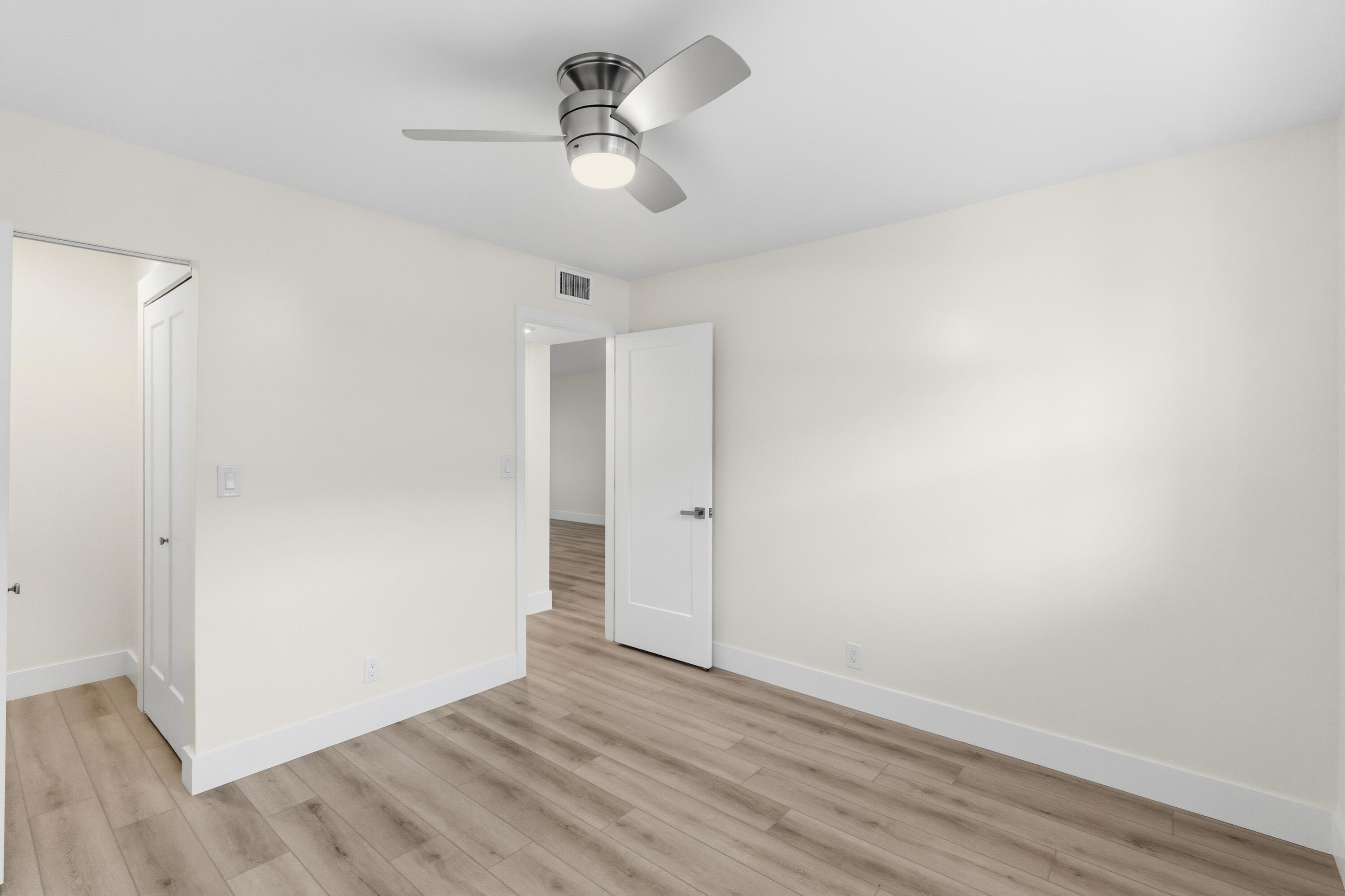 NORTH LEISURE GARDENS CONDO - Residential