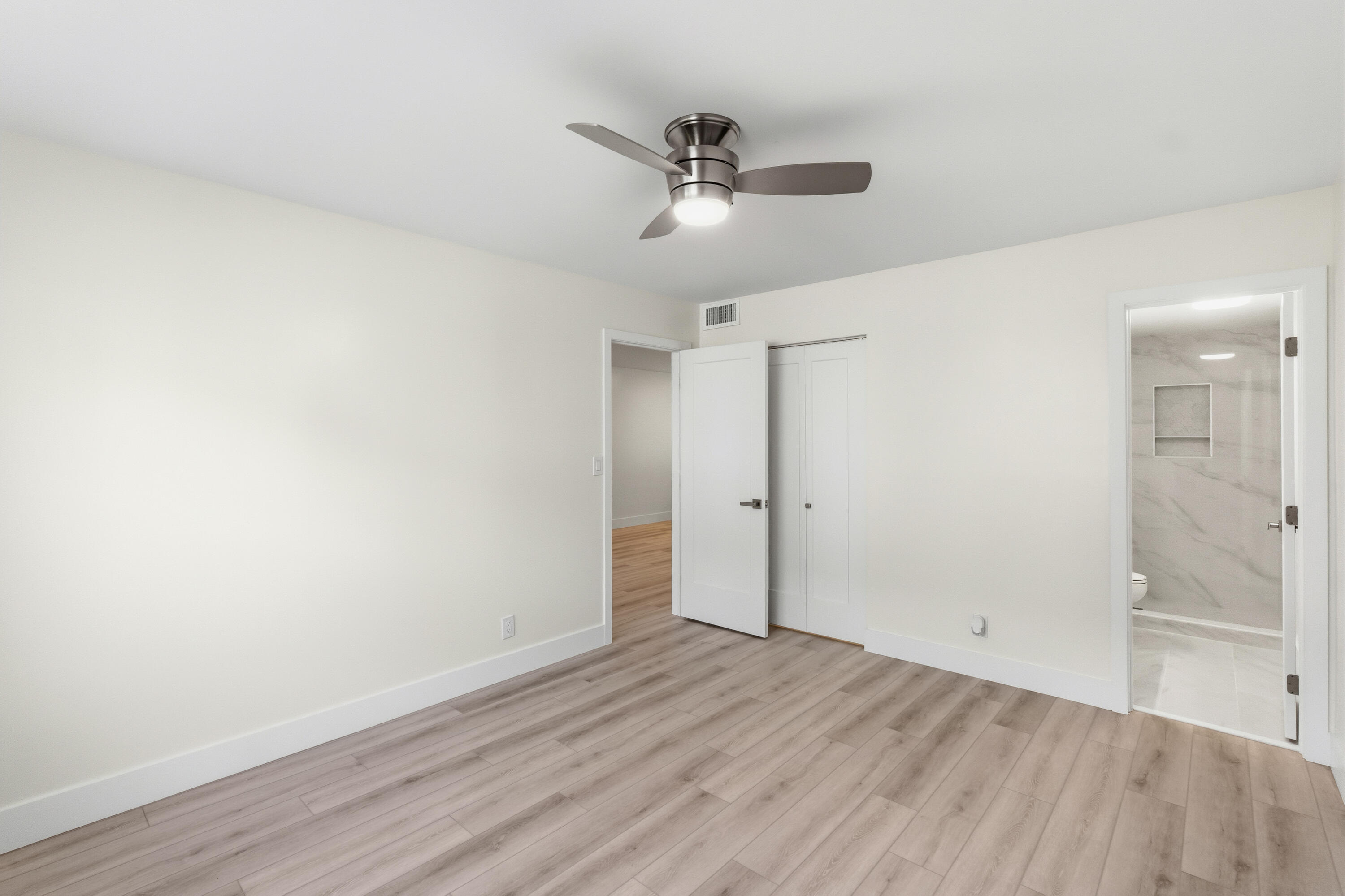 NORTH LEISURE GARDENS CONDO - Residential