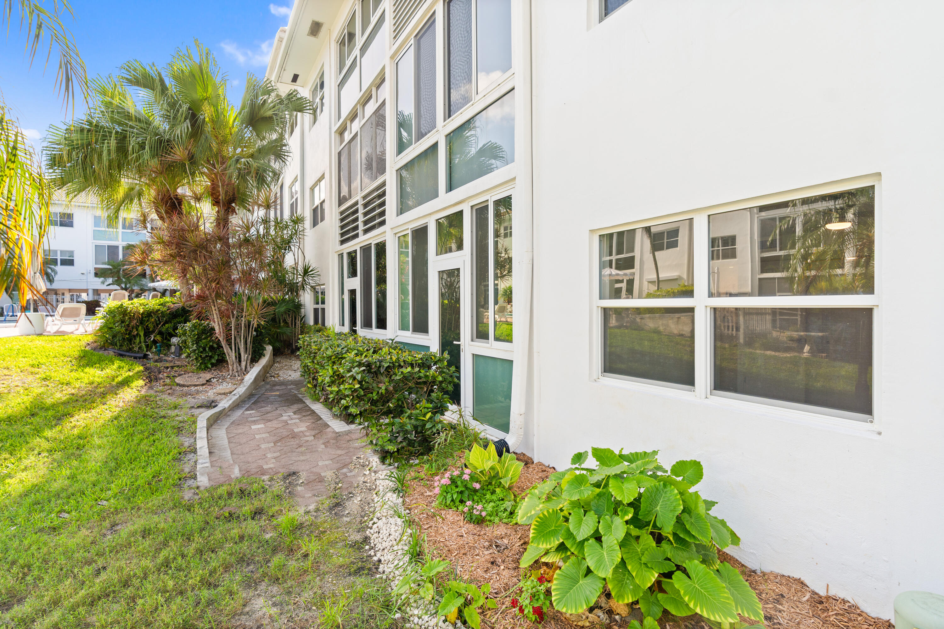 NORTH LEISURE GARDENS CONDO - Residential