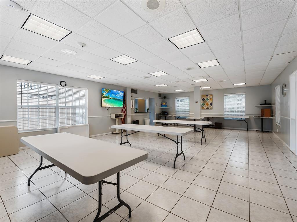 NORTH LEISURE GARDENS CONDO - Residential