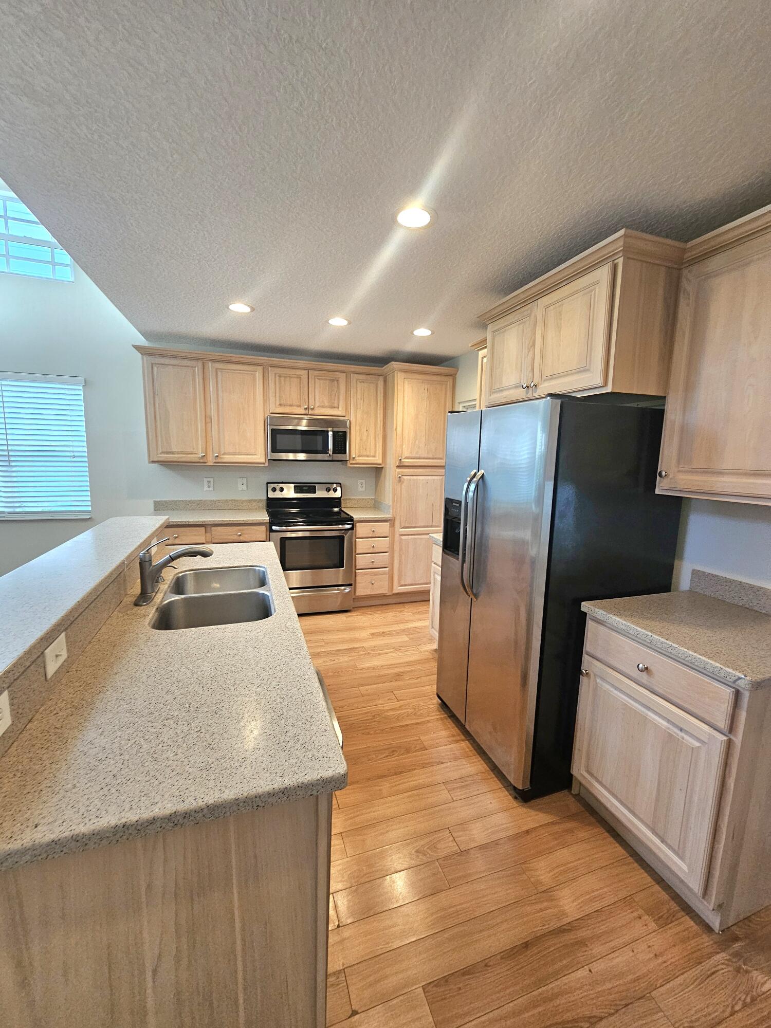 COTTAGES AT THE LAKE - Residential