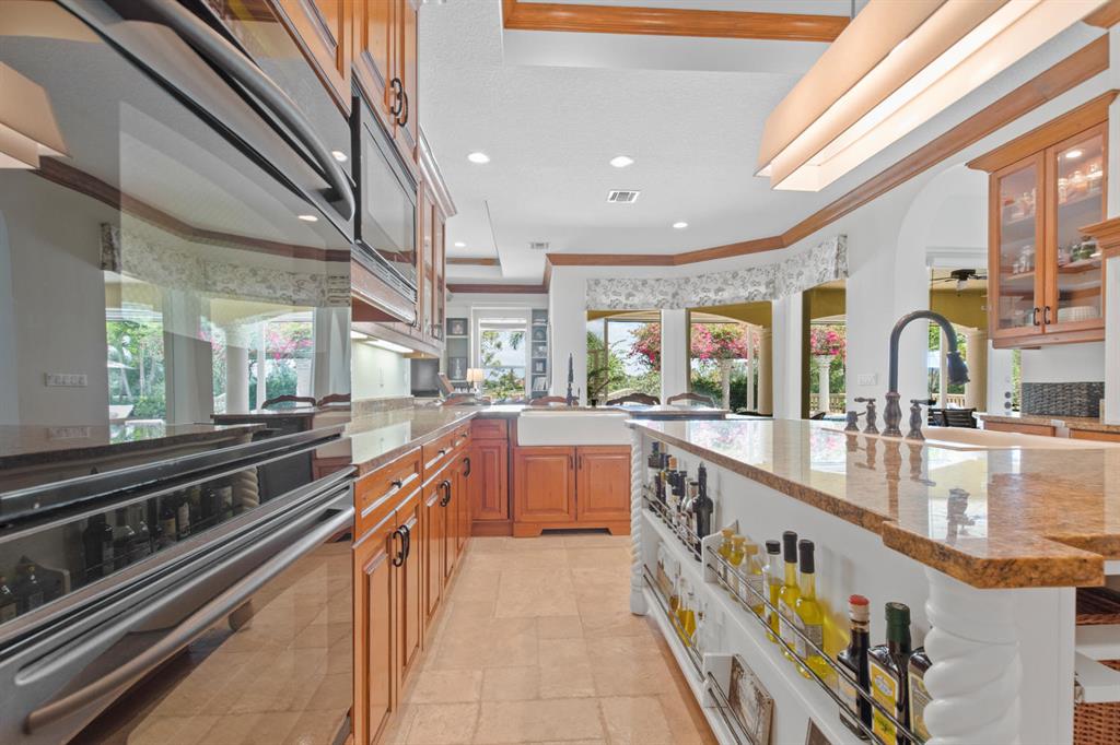 PALM BEACH POINT - Residential