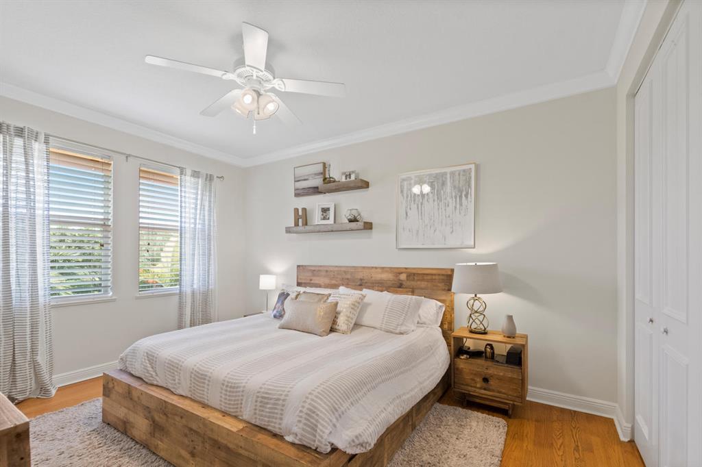 PALM BEACH POINT - Residential