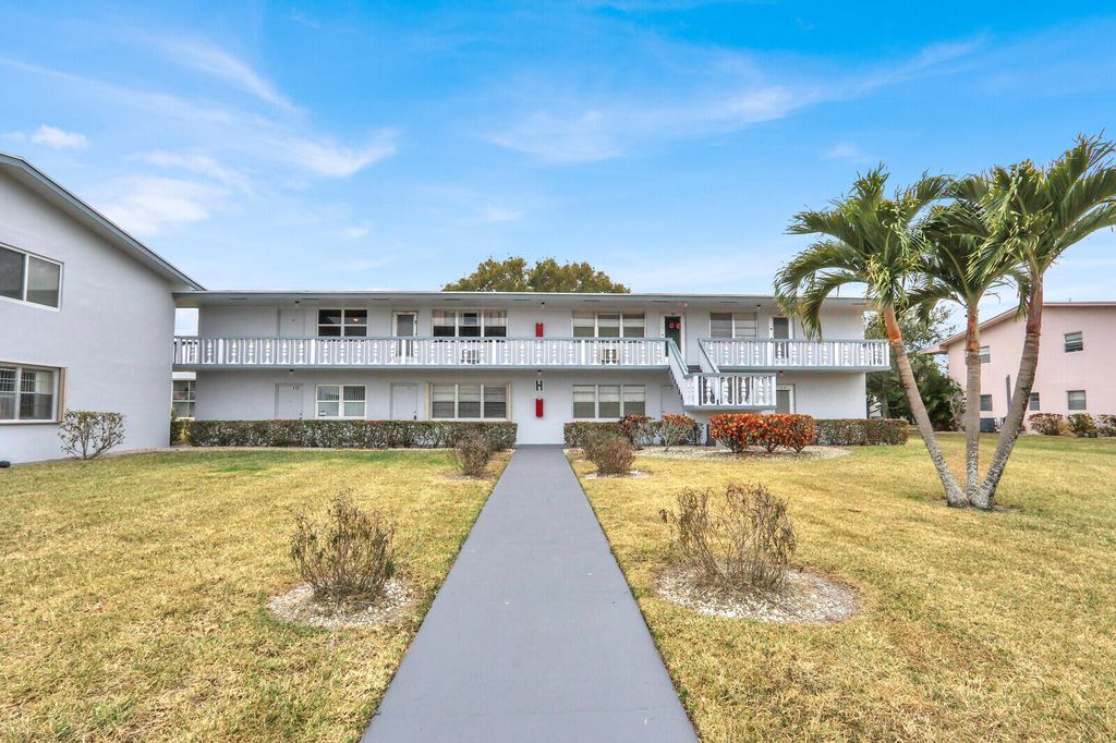 Photo of 184 Norwich H, West Palm Beach, FL 33417 (MLS # R11163766)