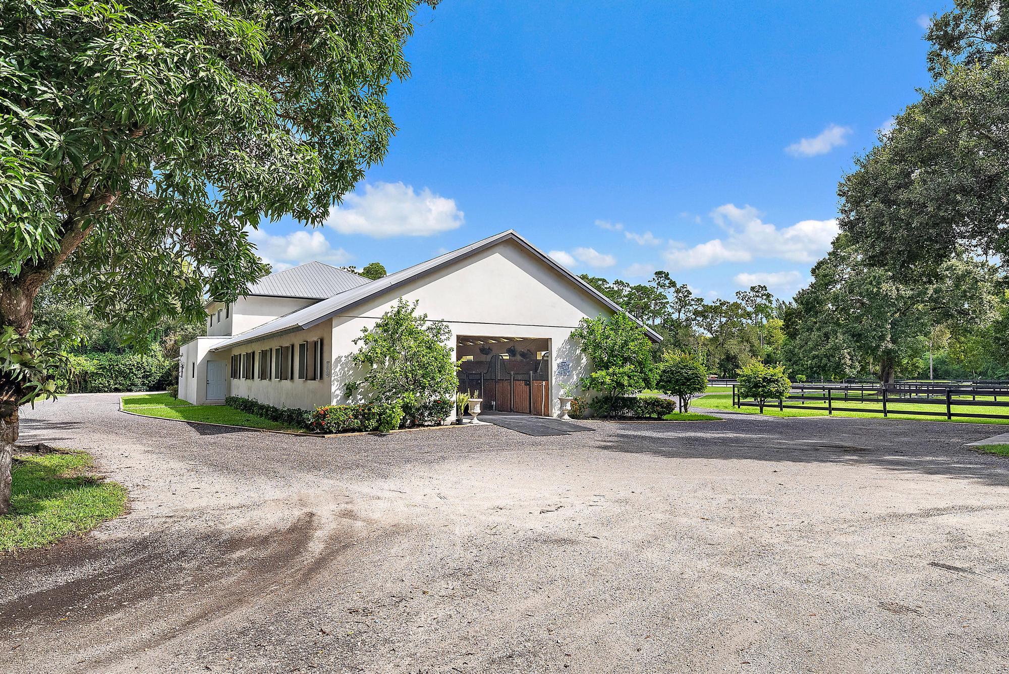 LOXAHATCHEE GROVES - Land