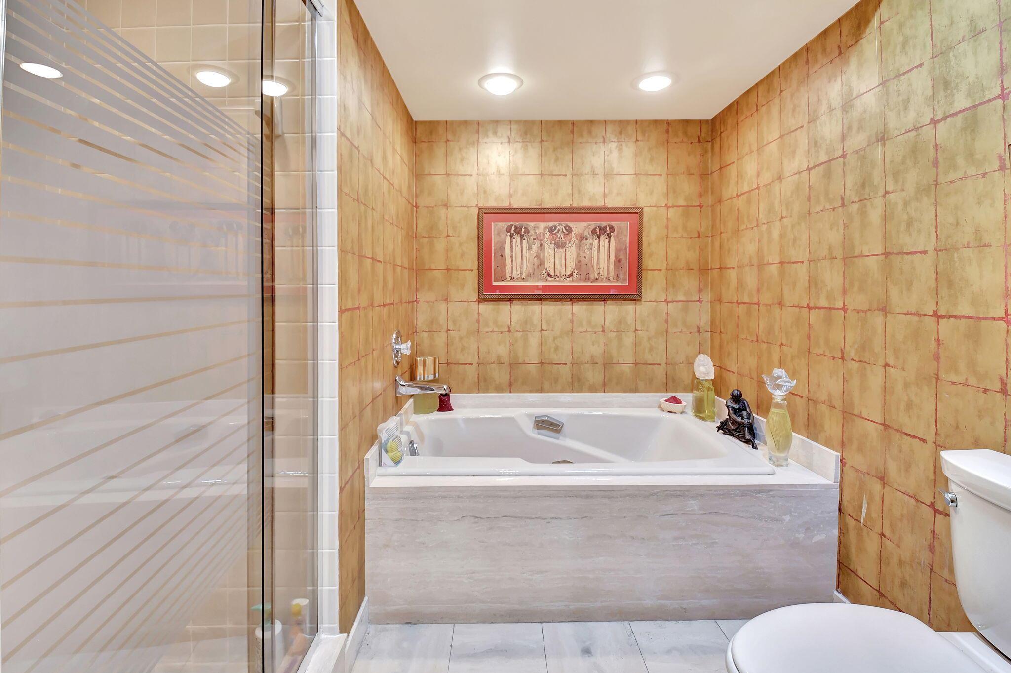 EASTGATE II AT HUNTERS RU - Residential