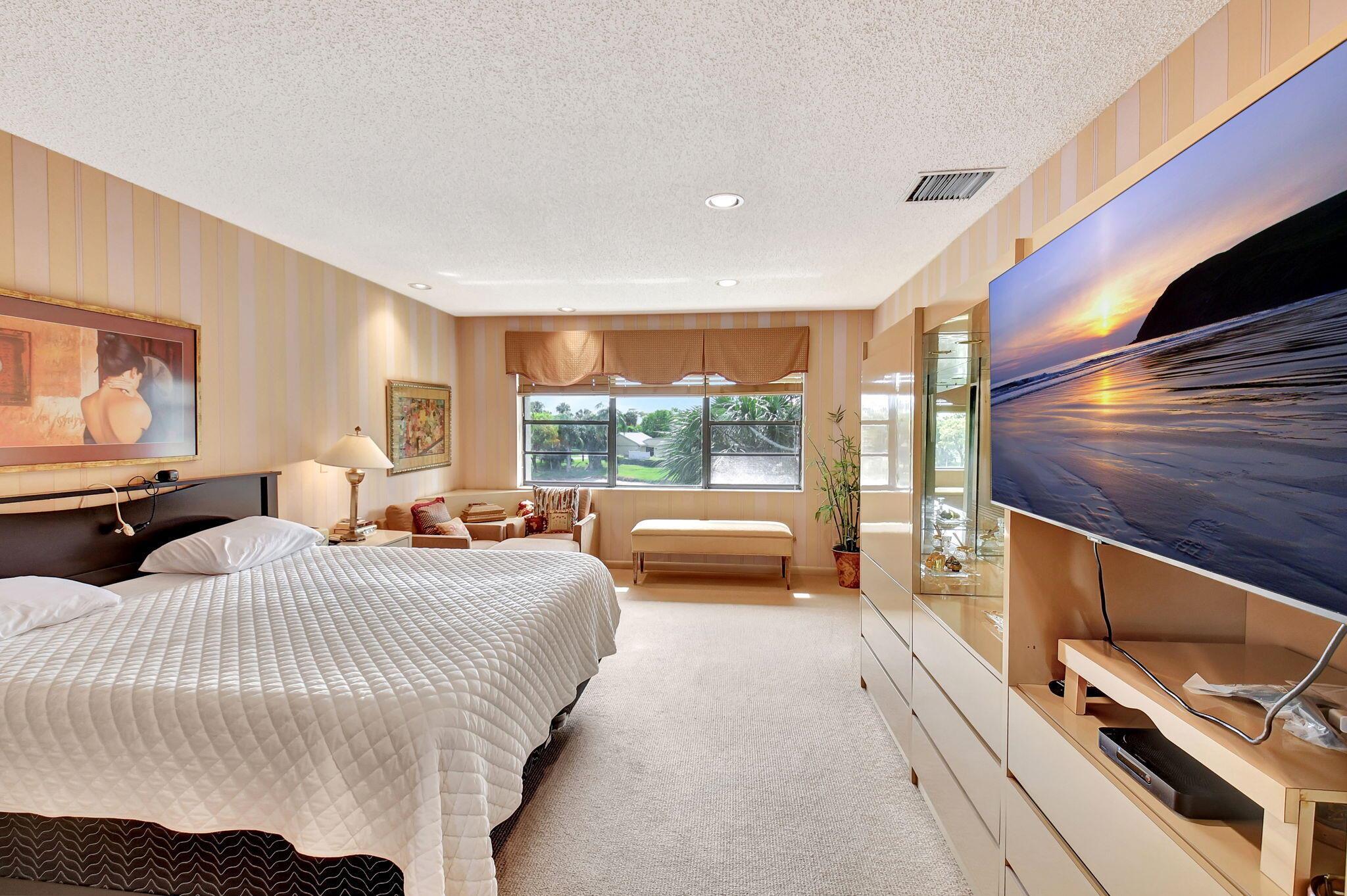 EASTGATE II AT HUNTERS RU - Residential