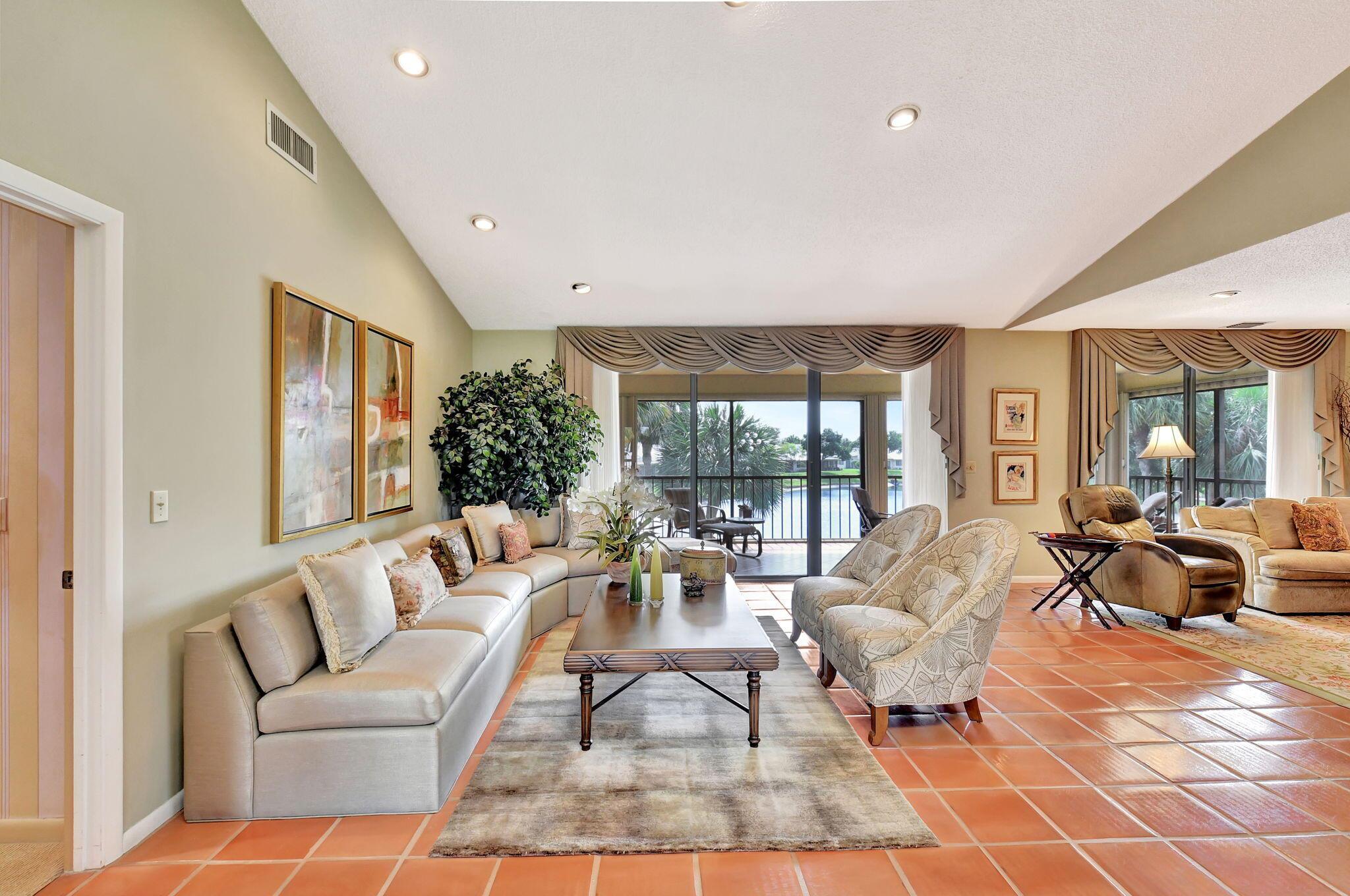 EASTGATE II AT HUNTERS RU - Residential