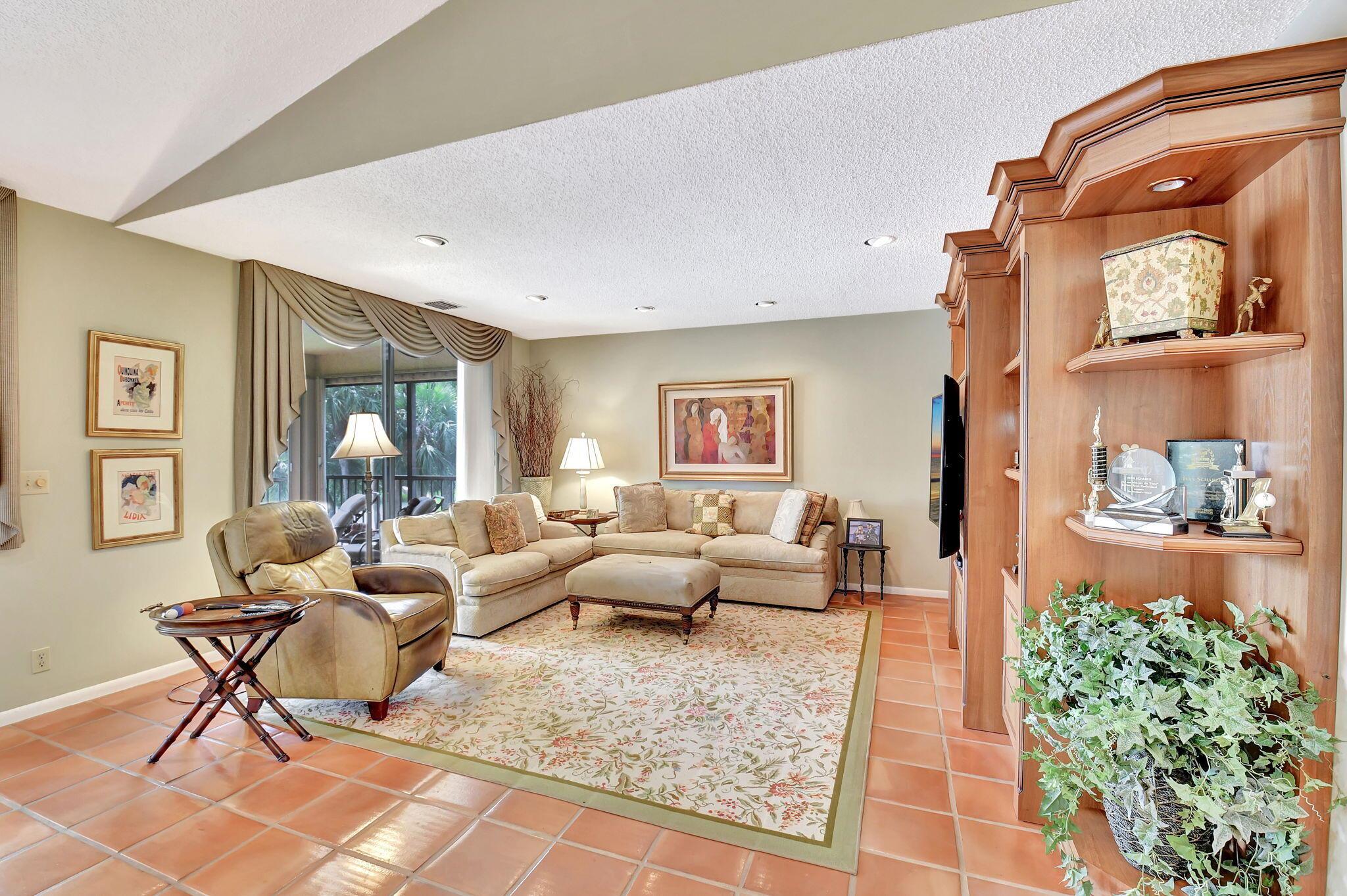 EASTGATE II AT HUNTERS RU - Residential